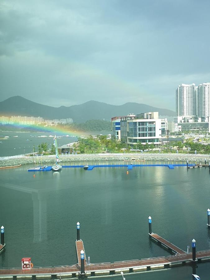 Aparthotel Lotte Castle Marina Yeosu Zewnętrze zdjęcie