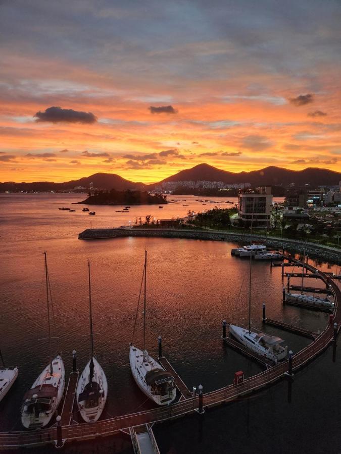 Aparthotel Lotte Castle Marina Yeosu Zewnętrze zdjęcie